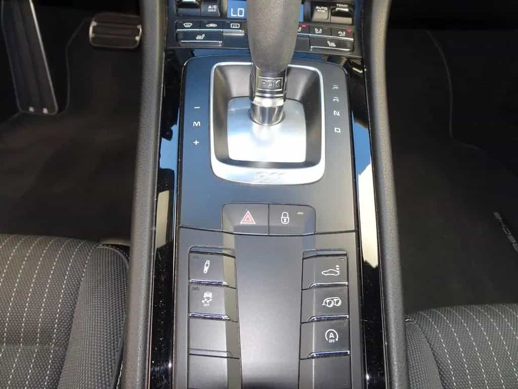 Porsche 911 Carrera T 12/2018-photo-14