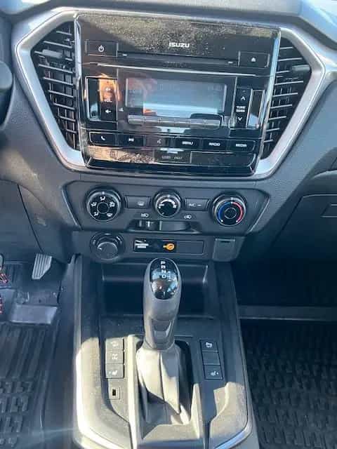 Isuzu D-Max 4x4 Rollo/Überollbügel/SHZ/PDC 01/2021-photo-4