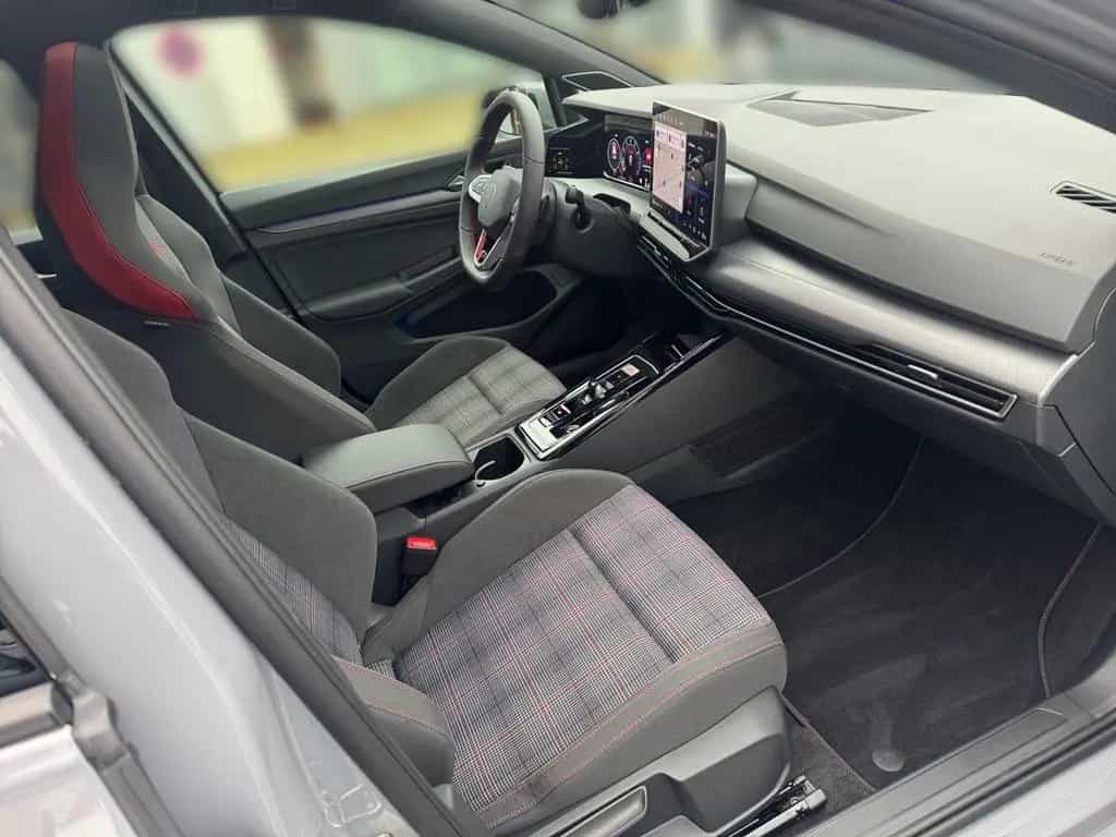 Volkswagen Golf VIII 2.0 TSI DSG GTI Navi IQ.Light DAB+ Fro 09/2025-photo-11