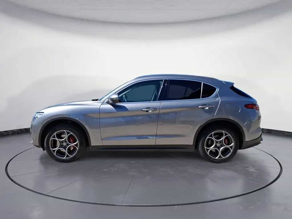Alfa Romeo Stelvio 2.0 Turbo 16V Super AT8-Q4 Bluetooth PDC 03/2018-photo-2