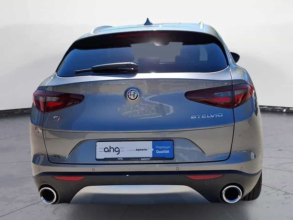 Alfa Romeo Stelvio 2.0 Turbo 16V Super AT8-Q4 Bluetooth PDC 03/2018-photo-4