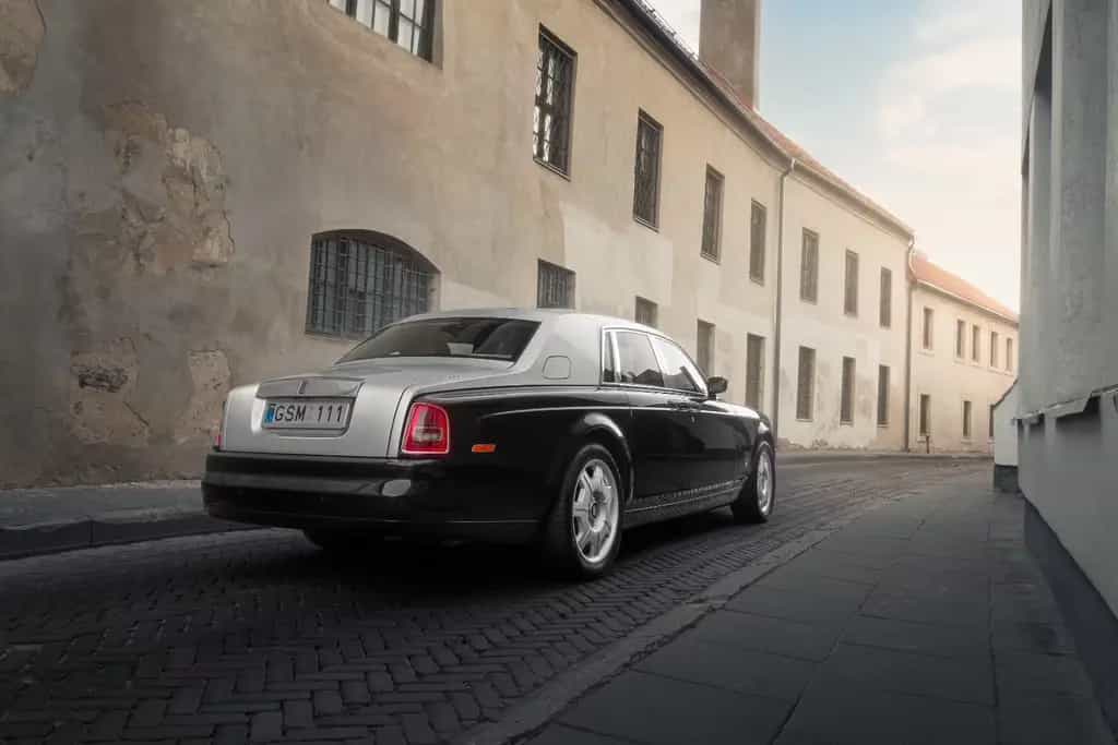 Rolls-Royce Phantom Extended Wheelbase - 10/2006-photo-2