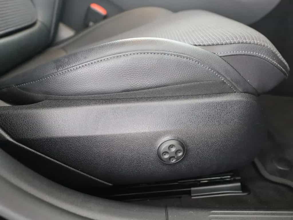 Mercedes-Benz C 220 d 4M T Avantgarde StHzg AHK Digital Light 01/2023-photo-17