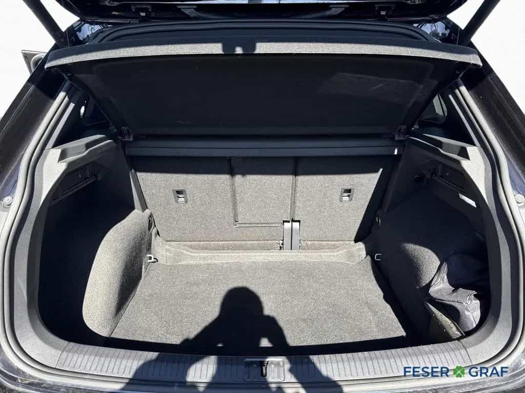 Volkswagen Tiguan R 2.0 TSI ALLRAD PANO NAVI KAM DCC MATRIX 04/2023-photo-13
