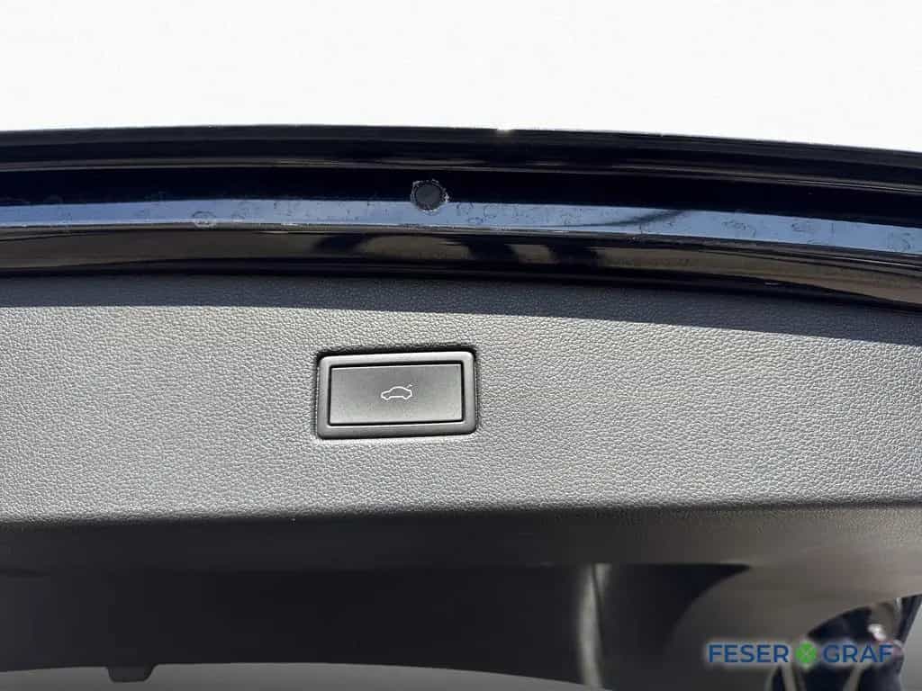 Volkswagen Tiguan R 2.0 TSI ALLRAD PANO NAVI KAM DCC MATRIX 04/2023-photo-14