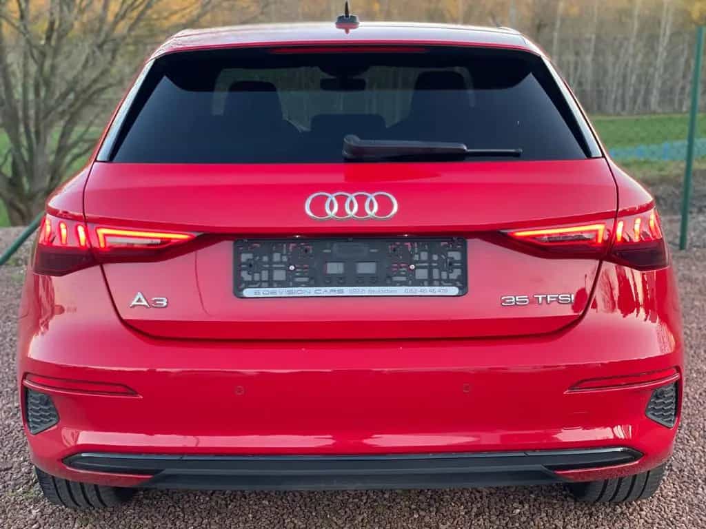 Audi A3 Sportback 35 TFSI *S line*Black Paket*1.Hand* 09/2021-photo-5