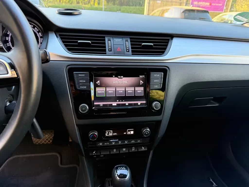 Skoda Rapid Spaceback 1.4 TSI Drive Automatik AHK 06/2017-photo-10