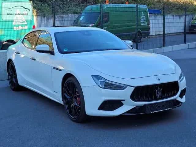 Maserati Ghibli 3,0 V6 D Leder+Schiebdach+360°+Carbon 08/2019-photo-0