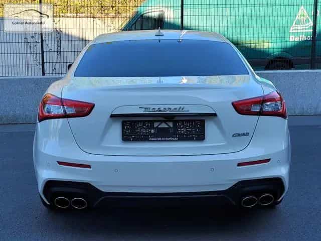 Maserati Ghibli 3,0 V6 D Leder+Schiebdach+360°+Carbon 08/2019-photo-39