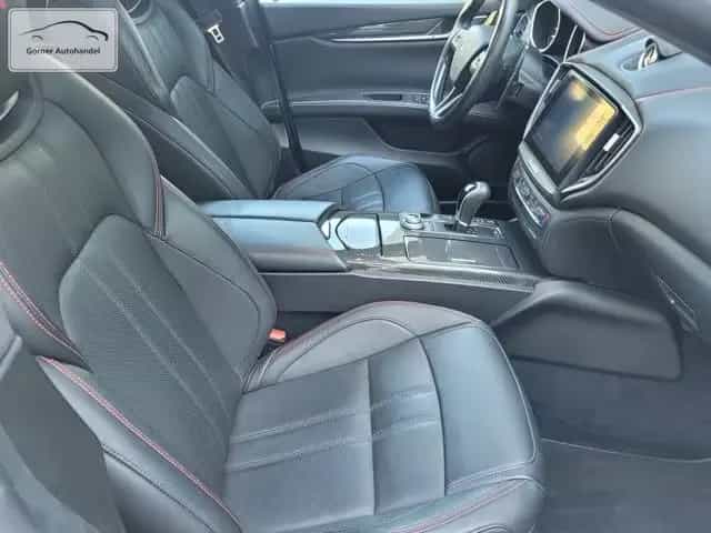 Maserati Ghibli 3,0 V6 D Leder+Schiebdach+360°+Carbon 08/2019-photo-6
