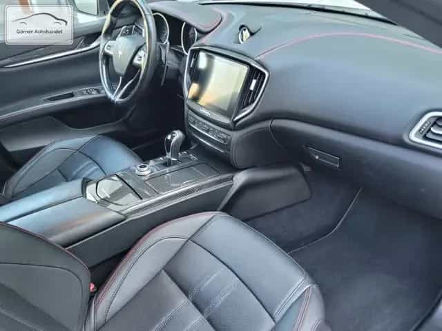 Maserati Ghibli 3,0 V6 D Leder+Schiebdach+360°+Carbon 08/2019-photo-7