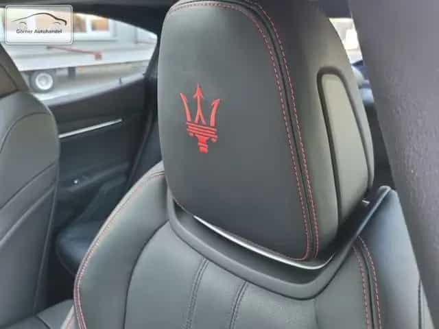 Maserati Ghibli 3,0 V6 D Leder+Schiebdach+360°+Carbon 08/2019-photo-9