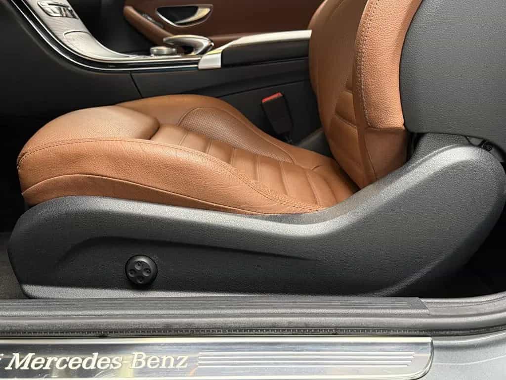 Mercedes-Benz C-Class 300 Coupe AMG-Line | Airmatic + NP 66.343 ¤ 05/2016-photo-30