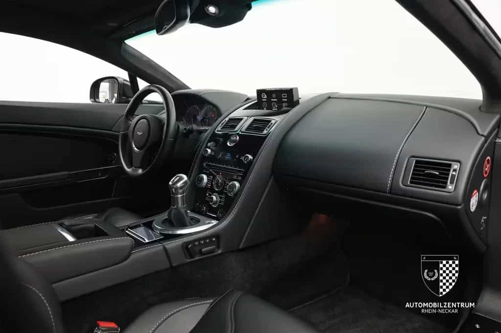 Aston Martin V12 Vantage Carbon/Memory/Sportsitze 07/2012-photo-12