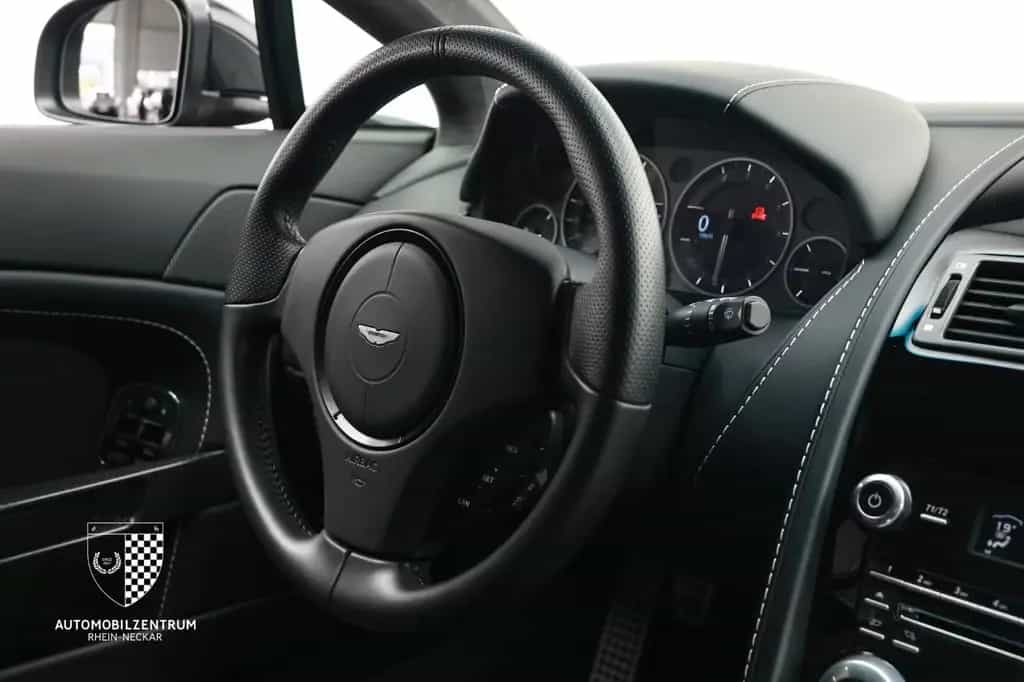 Aston Martin V12 Vantage Carbon/Memory/Sportsitze 07/2012-photo-13