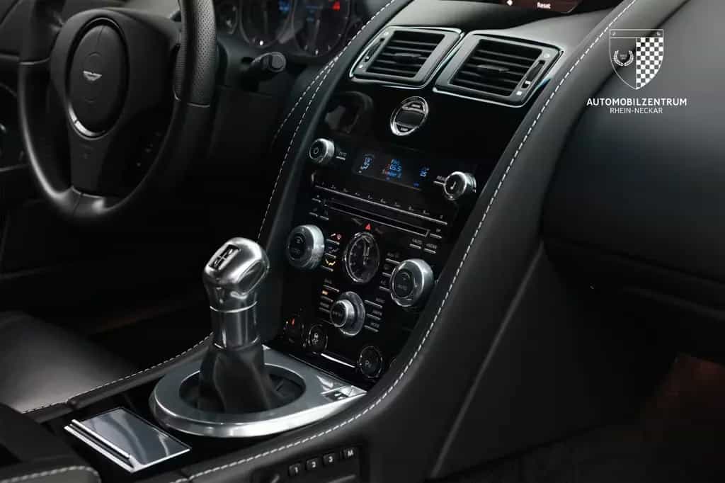 Aston Martin V12 Vantage Carbon/Memory/Sportsitze 07/2012-photo-15