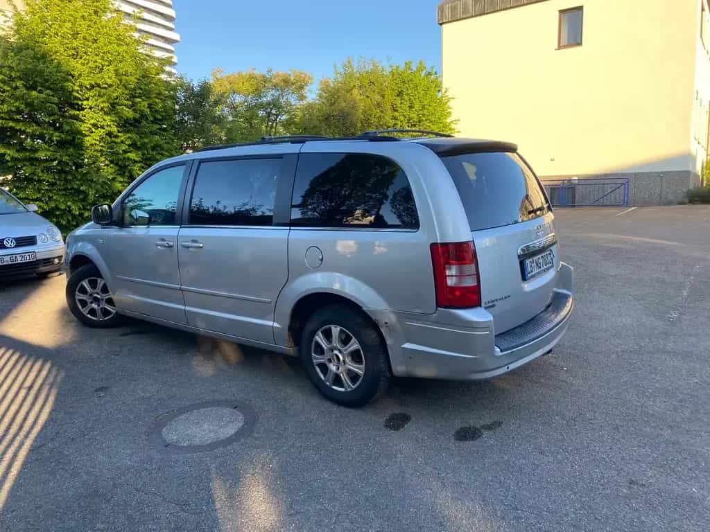 Chrysler Grand Voyager Touring 2.8 CRD Autom. Touring PDC 07/2009-photo-3