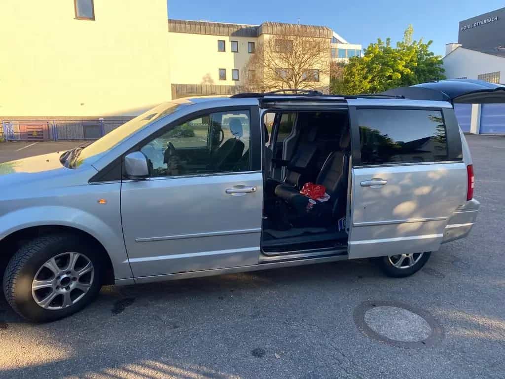 Chrysler Grand Voyager Touring 2.8 CRD Autom. Touring PDC 07/2009-photo-6
