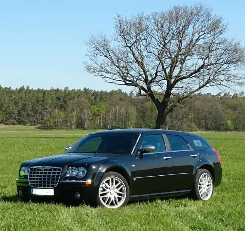 Chrysler 300C Touring 5.7 V8 HEMI AWD Autom. - 01/2005-photo-0