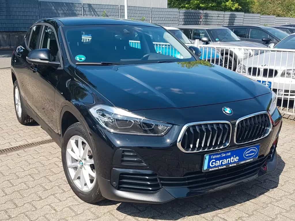 BMW X2 sDrive18i Advantage Navi AHK PDC Sitzheizung 05/2022-photo-0