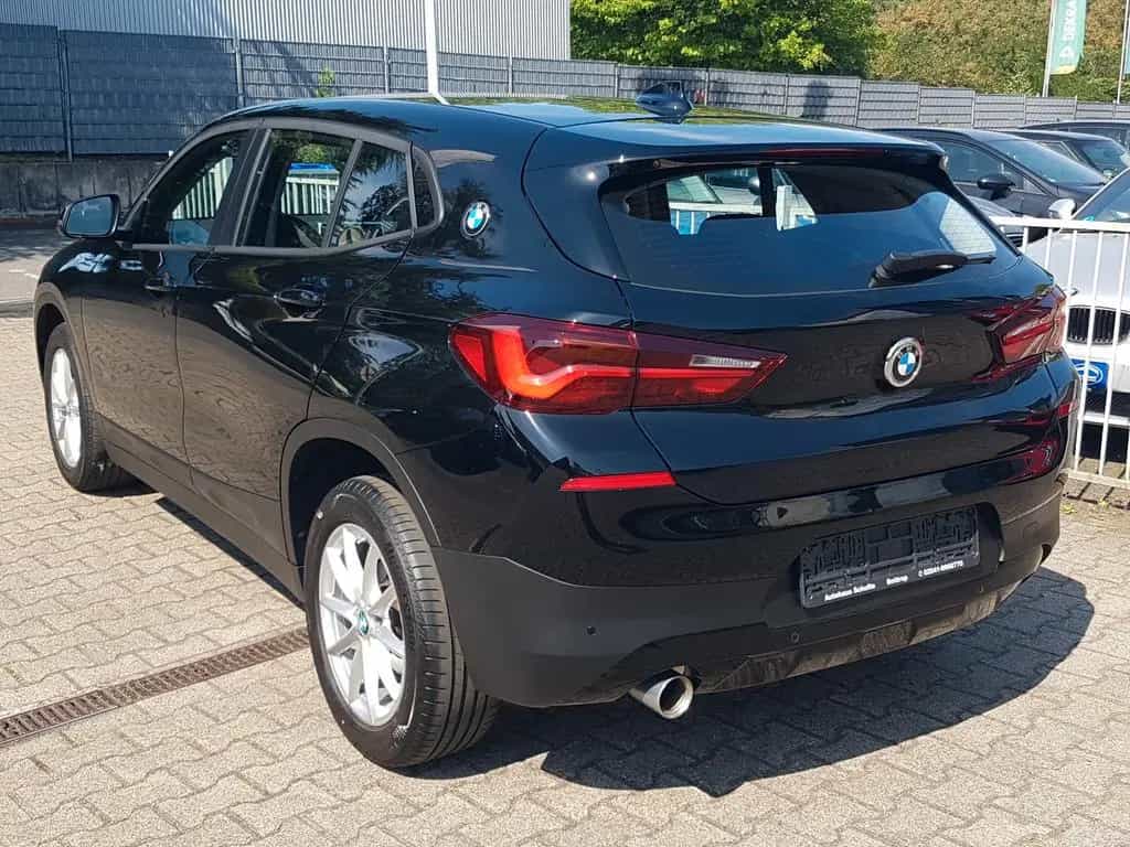BMW X2 sDrive18i Advantage Navi AHK PDC Sitzheizung 05/2022-photo-1