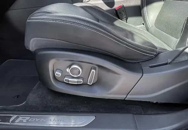 Jaguar E-Pace D240 R-Dynamic PANO SHZ NAVI RFK LED MERI 04/2018-photo-10