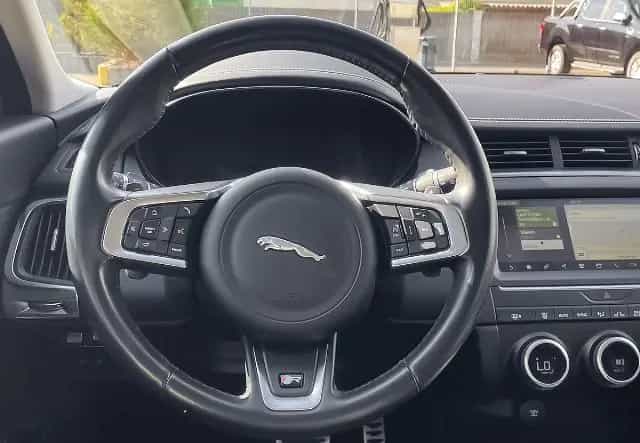 Jaguar E-Pace D240 R-Dynamic PANO SHZ NAVI RFK LED MERI 04/2018-photo-14