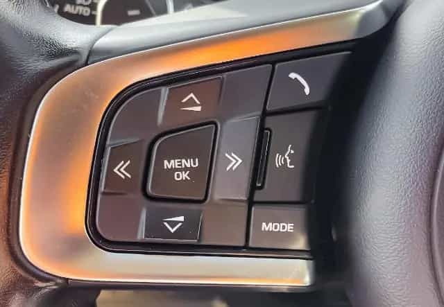 Jaguar E-Pace D240 R-Dynamic PANO SHZ NAVI RFK LED MERI 04/2018-photo-15