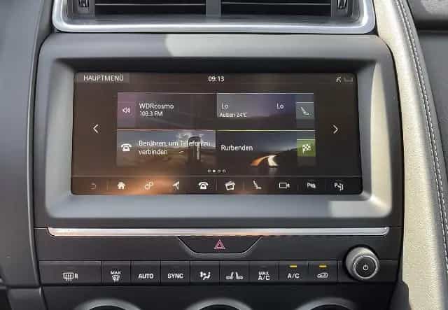 Jaguar E-Pace D240 R-Dynamic PANO SHZ NAVI RFK LED MERI 04/2018-photo-17