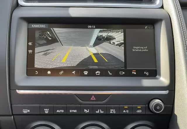 Jaguar E-Pace D240 R-Dynamic PANO SHZ NAVI RFK LED MERI 04/2018-photo-18