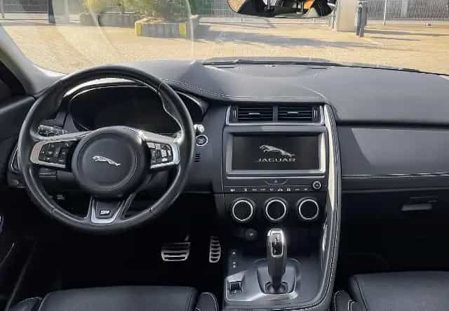 Jaguar E-Pace D240 R-Dynamic PANO SHZ NAVI RFK LED MERI 04/2018-photo-22