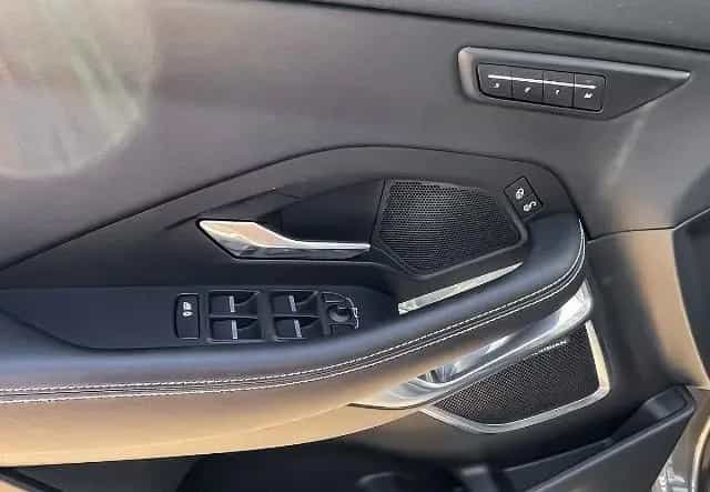 Jaguar E-Pace D240 R-Dynamic PANO SHZ NAVI RFK LED MERI 04/2018-photo-8
