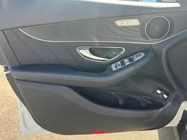 Mercedes-Benz GLC-Class 300 4Matic AMG 10/2017-photo-11