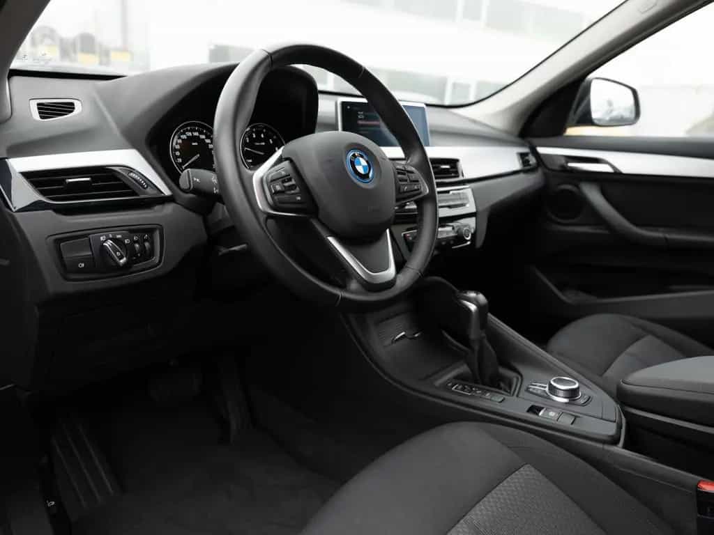 BMW X1 xDrive 25e Advantage FACEL. NAVI SHZ PDC 01/2022-photo-26
