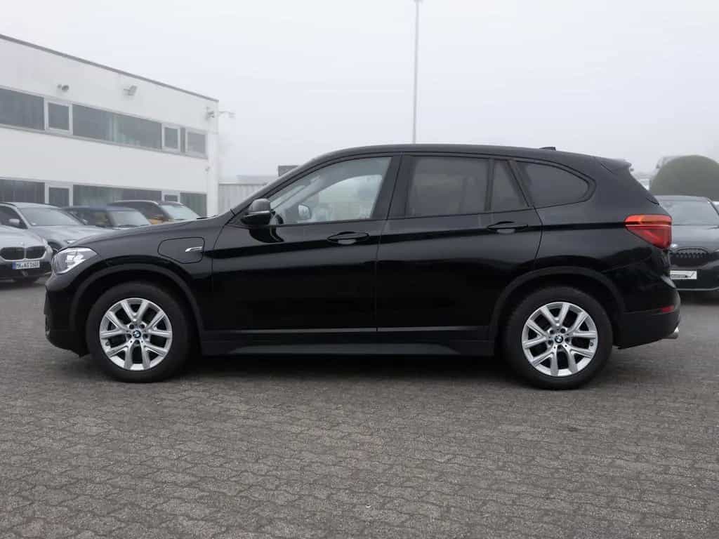 BMW X1 xDrive 25e Advantage FACEL. NAVI SHZ PDC 01/2022-photo-8