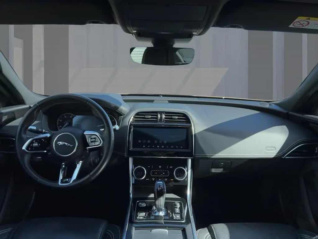 Jaguar XE P250 S Head UP Sitzheizung Navi 01/2020-photo-9