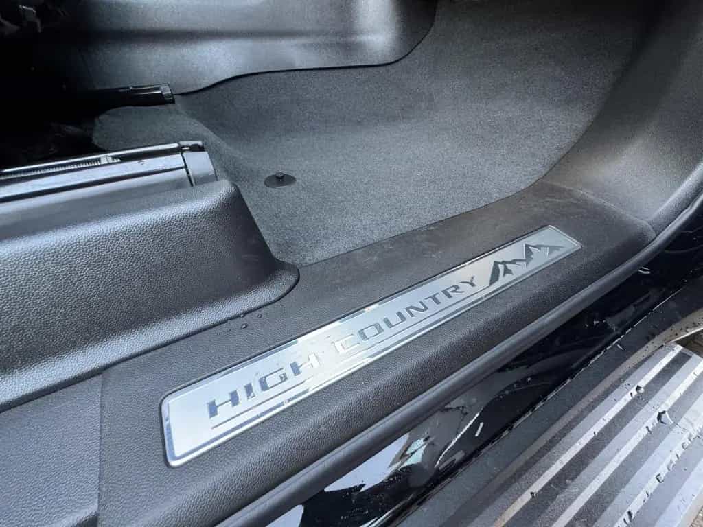 Chevrolet Tahoe High Country 6.2 MY25 PDC/LED/AHK/CARPLAY 03/2026-photo-16