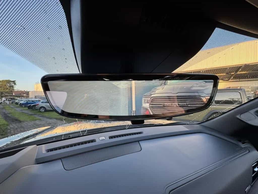 Chevrolet Tahoe High Country 6.2 MY25 PDC/LED/AHK/CARPLAY 03/2026-photo-18
