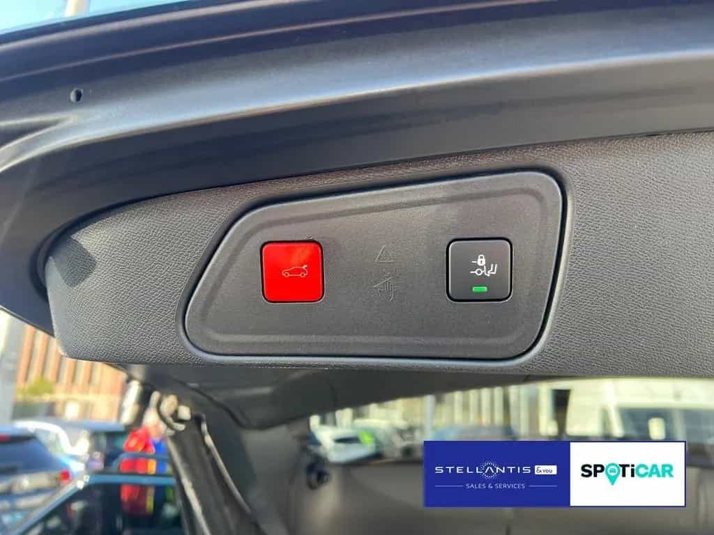 Peugeot 3008 Allure Pack Mild-Hybrid Navi MirrorLink KAM 01/2024-photo-11