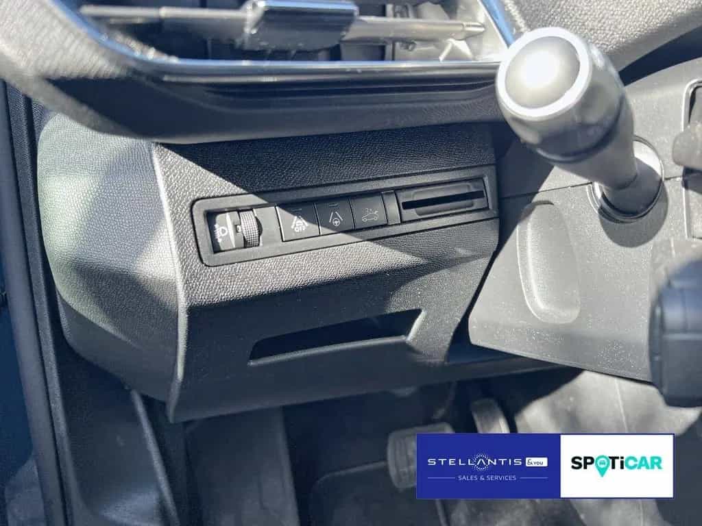 Peugeot 3008 Allure Pack Mild-Hybrid Navi MirrorLink KAM 01/2024-photo-13