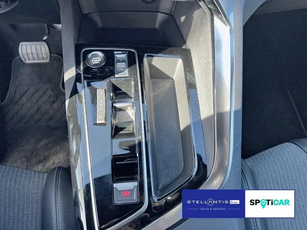 Peugeot 3008 Allure Pack Mild-Hybrid Navi MirrorLink KAM 01/2024-photo-16