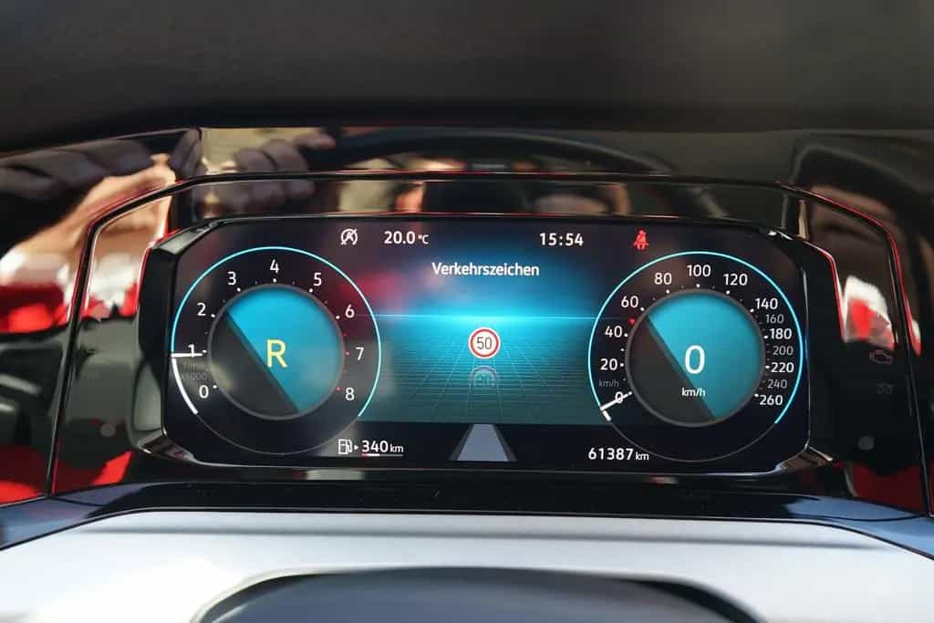 Volkswagen Golf VIII Life 1.0 eTSI DSG LED Navi ACC Kamera 03/2021-photo-19