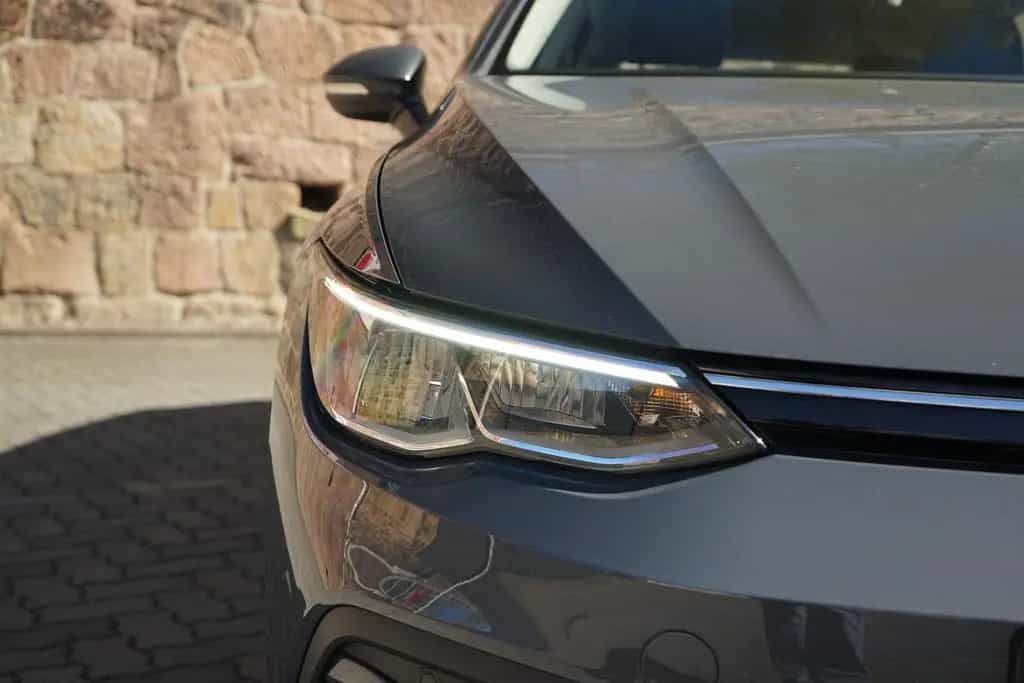 Volkswagen Golf VIII Life 1.0 eTSI DSG LED Navi ACC Kamera 03/2021-photo-31