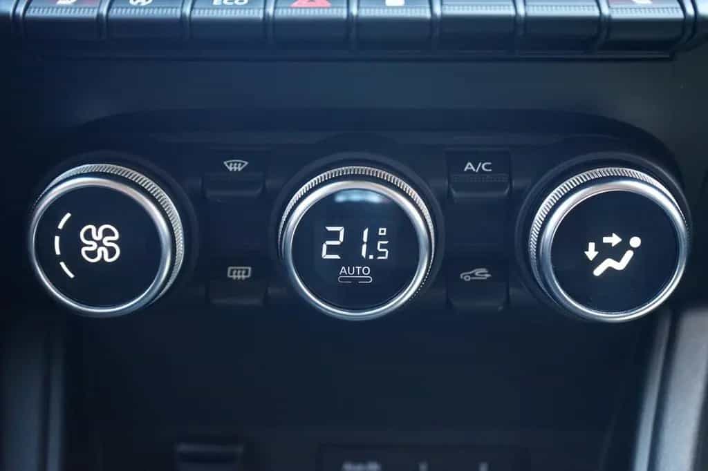 Renault Captur II 1.0 TCE Experience Klimaaut. LED Navi 06/2020-photo-18