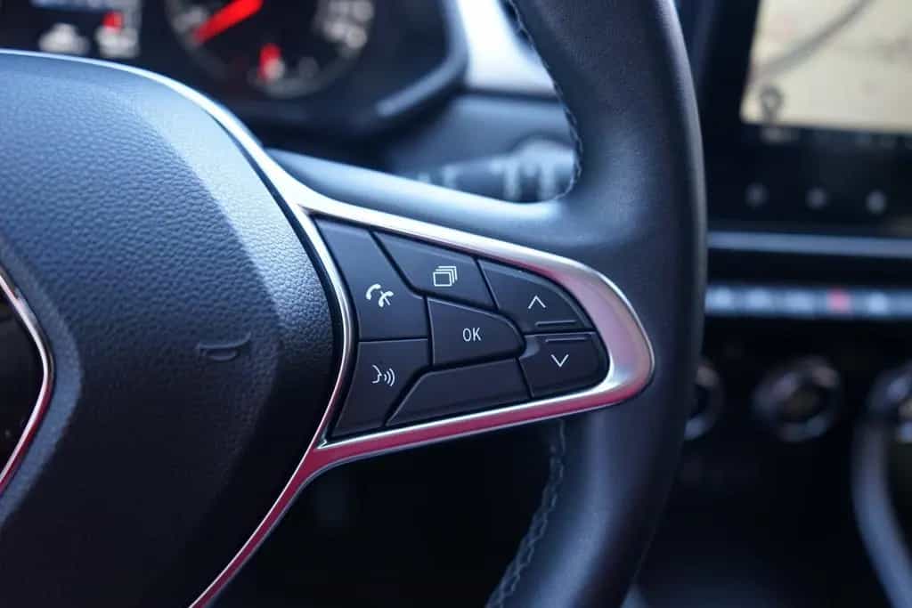 Renault Captur II 1.0 TCE Experience Klimaaut. LED Navi 06/2020-photo-23