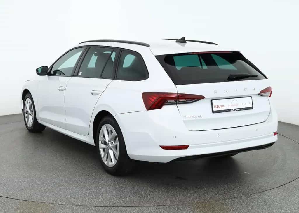 Skoda Octavia Combi 1.5 TSI Ambition LED ACC PDC DAB 09/2020-photo-2