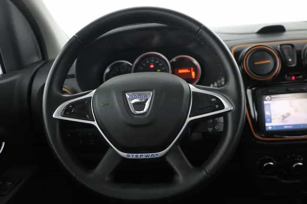 Dacia Lodgy Stepway 1.2 TCe Celebration Navi Kamera 11/2017-photo-13