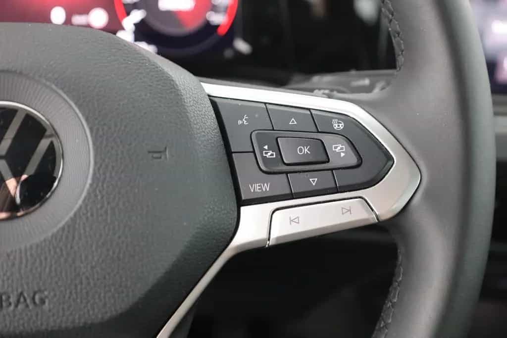 Volkswagen Golf 1.5 eTSI DSG Style LED Navi ACC Sitzheizung 08/2021-photo-15