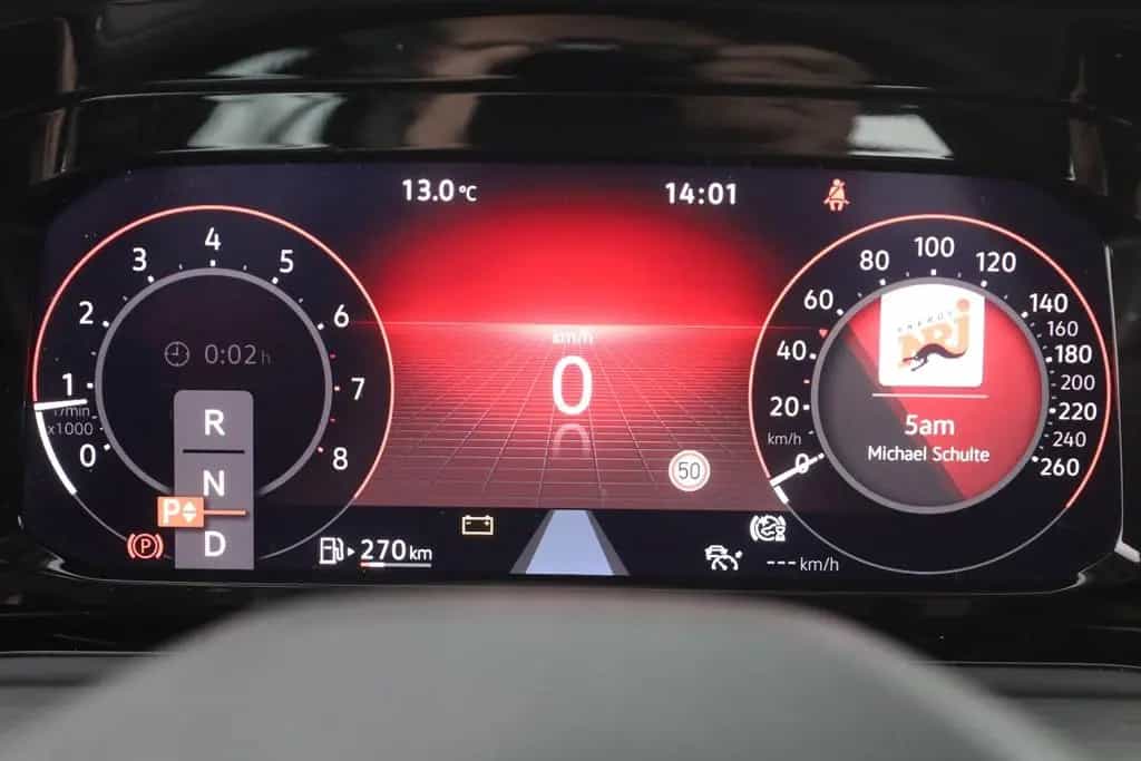 Volkswagen Golf 1.5 eTSI DSG Style LED Navi ACC Sitzheizung 08/2021-photo-16