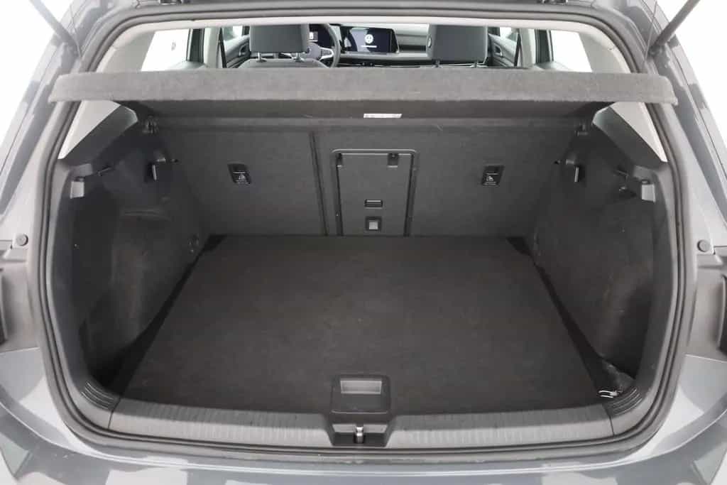 Volkswagen Golf 1.5 eTSI DSG Style LED Navi ACC Sitzheizung 08/2021-photo-24